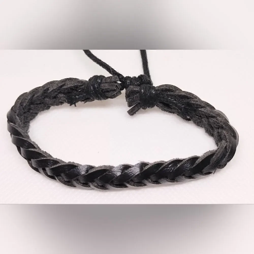 Men's‎ bracelet leather braided black new d91